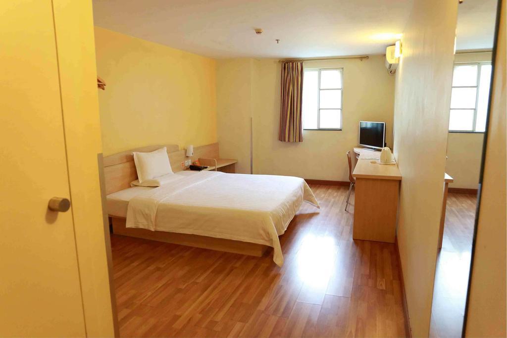 7Days Inn Foshan Coach Terminal Habitación foto